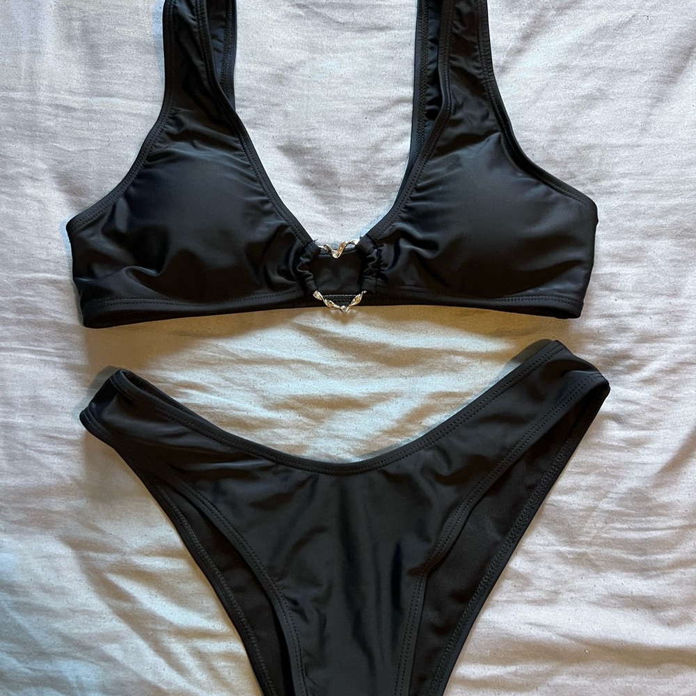 SHIEN black, heart ring bikini set